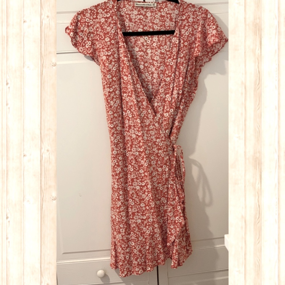 Abercrombie floral wrap dress medium TALL